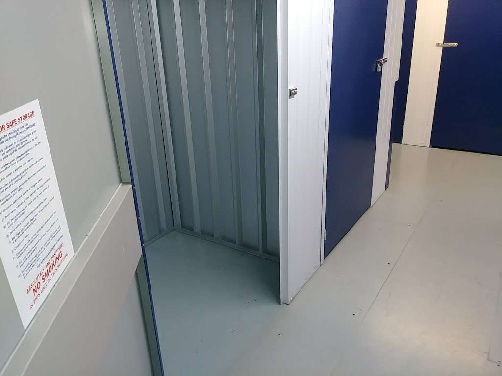 Vanguard Self Storage East London | 188 Westferry Rd, Millwall, London E14 3RY, UK | Phone: 020 7515 6000