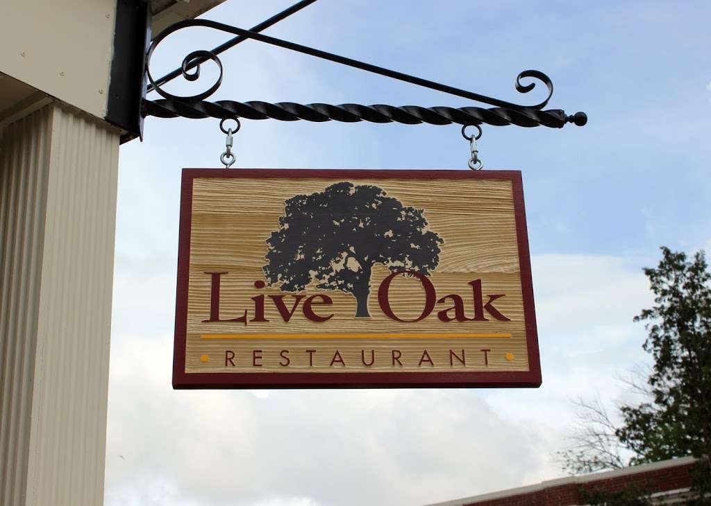 Live Oak Restaurant | 1603 Commonwealth Ave, Alexandria, VA 22301, USA | Phone: (571) 312-0402