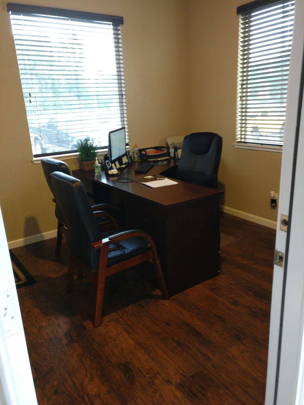 Loan Star Motors 5547 Farm to Market 1960 Road East, Humble, TX 77338