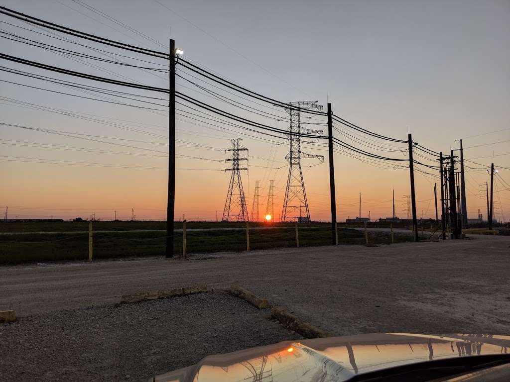 Standard Parking Lot (Dow) | Oyster Creek, TX 77541, USA