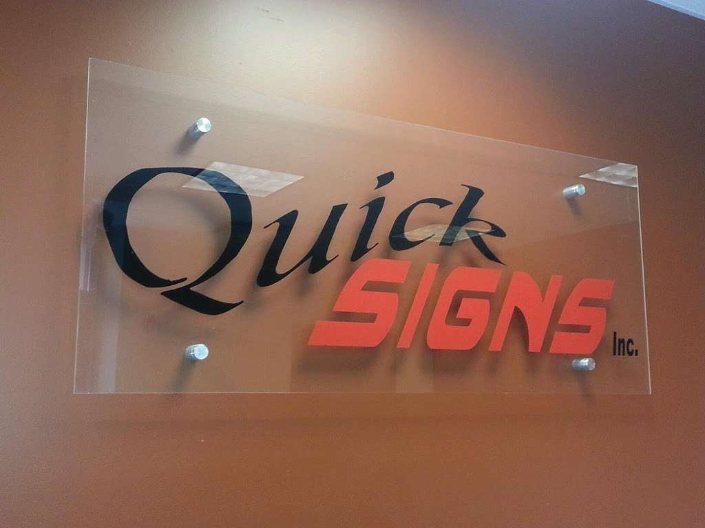 Quick Signs Inc. | 424 Treasure Dr, Oswego, IL 60543, USA | Phone: (630) 554-7370