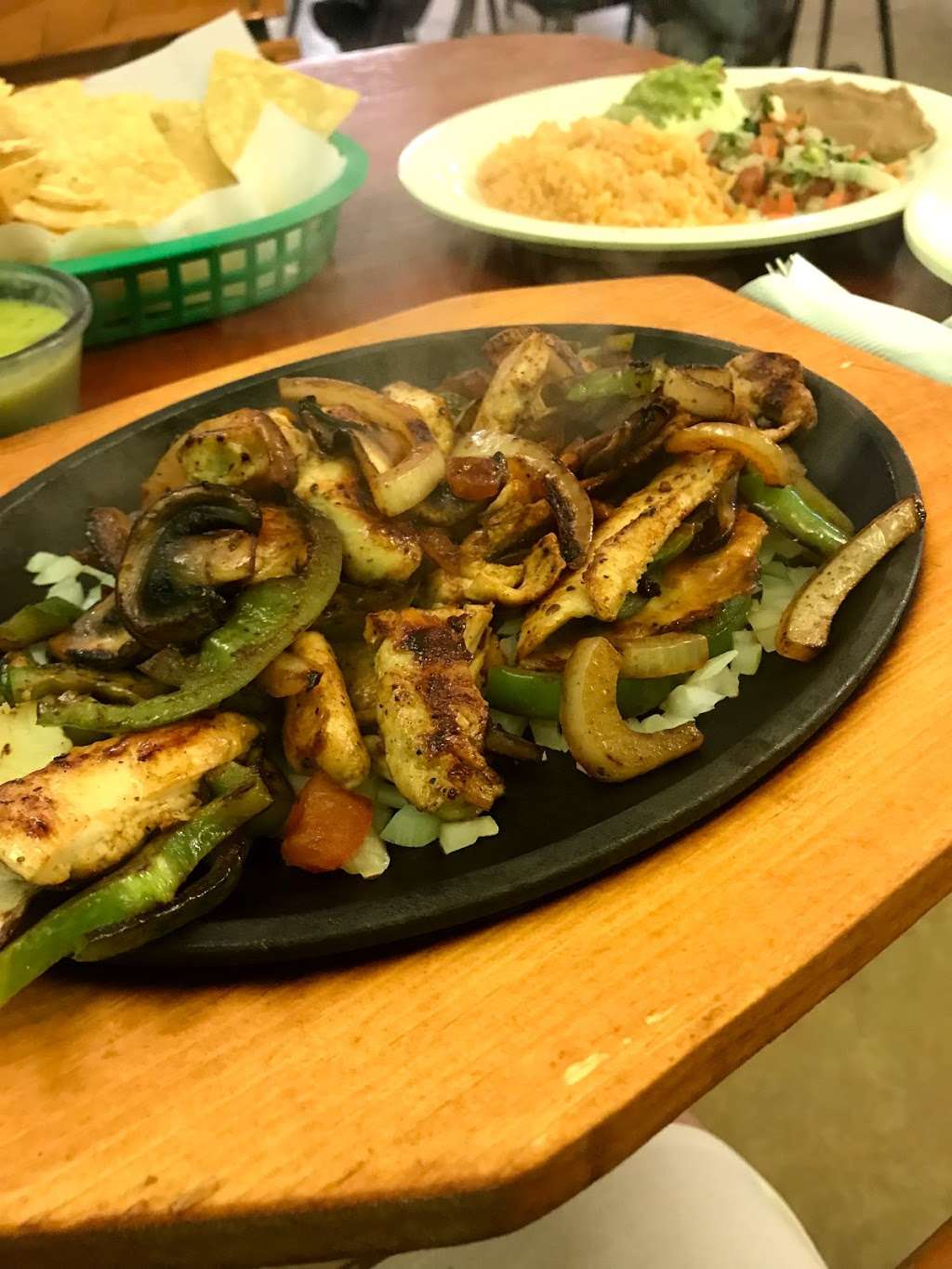 Jalisco Mexican Restaurant | 201 N Frazier St, Conroe, TX 77301, USA | Phone: (936) 756-2344