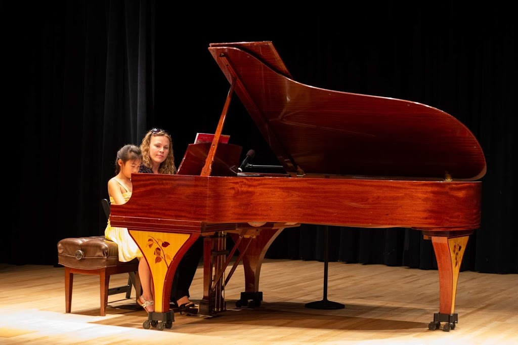 Jane Piano Lessons | 10219 Isetta St NE, Circle Pines, MN 55014, USA | Phone: (619) 359-7071