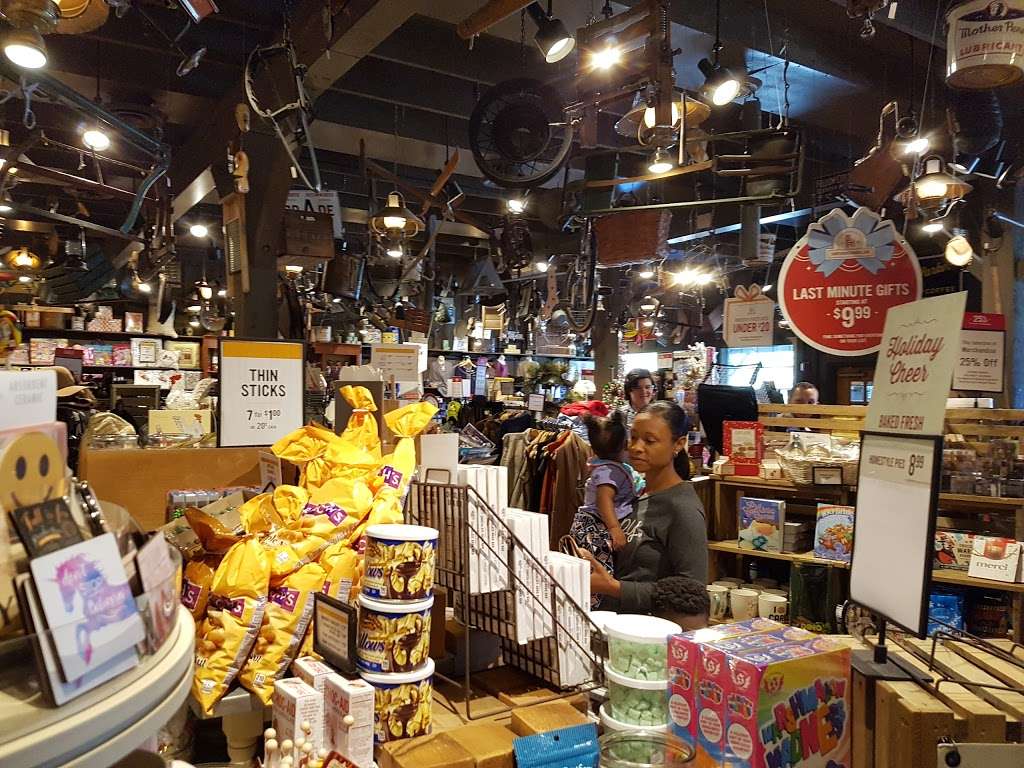 Cracker Barrel Old Country Store | 2411 Metrocentre Blvd, West Palm Beach, FL 33407 | Phone: (561) 686-0660