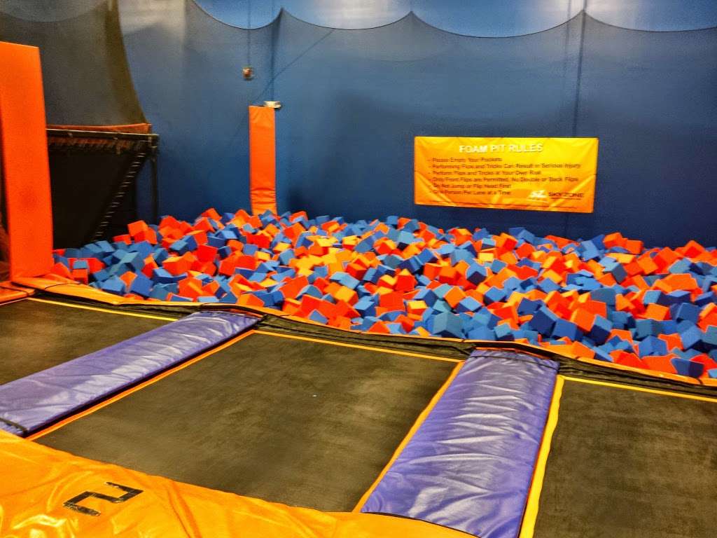 Sky Zone Trampoline Park | 851 Columbia Rd STE 172, Plainfield, IN 46168 | Phone: (317) 268-3200