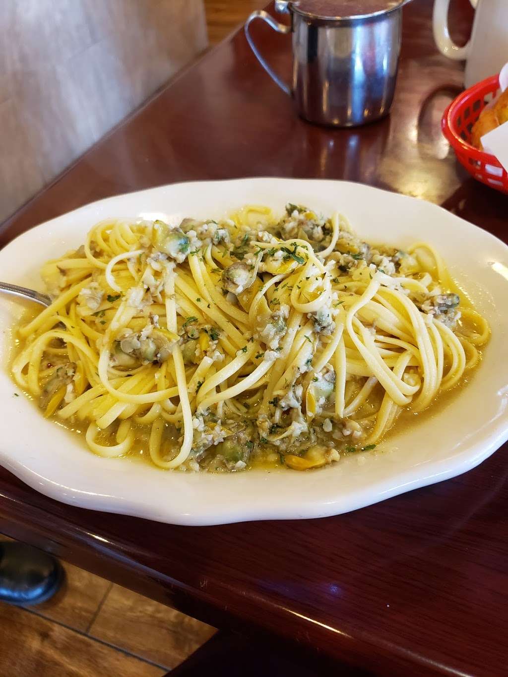 Giuseppes Italian Restaurant | 18855 Bear Valley Rd, Apple Valley, CA 92308, USA | Phone: (760) 247-1999