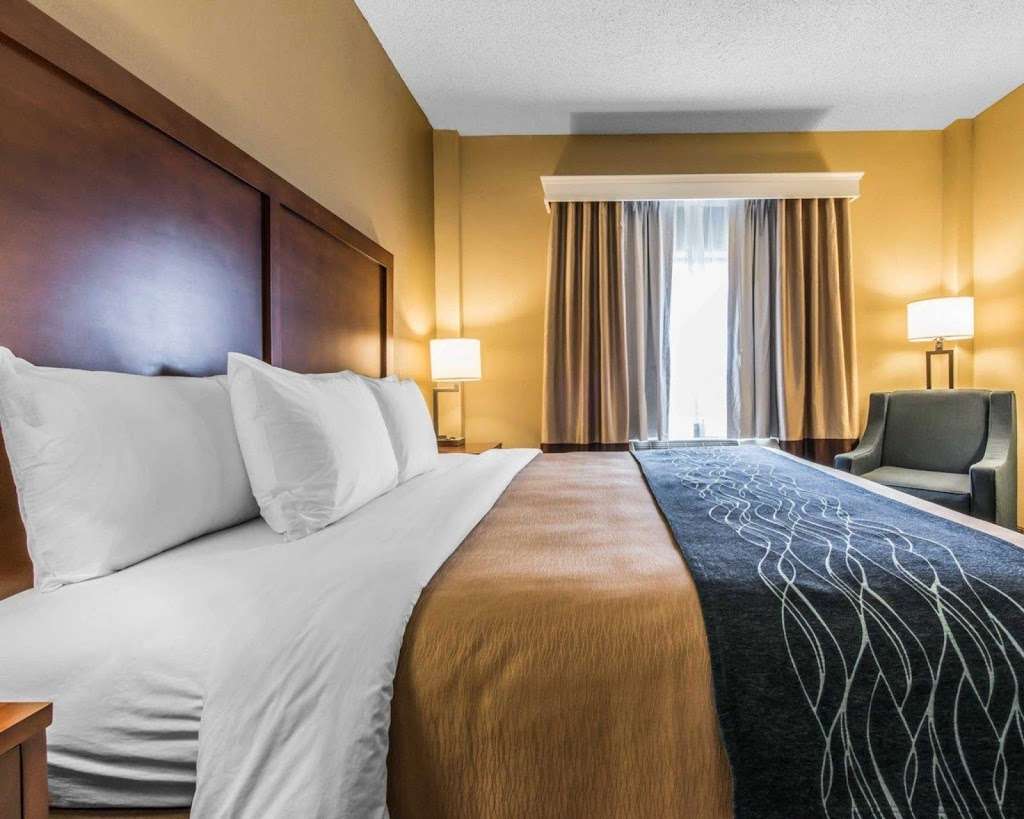 Comfort Inn Aikens Center | 1872 Edwin Miller Blvd, Martinsburg, WV 25404, USA | Phone: (304) 263-6200