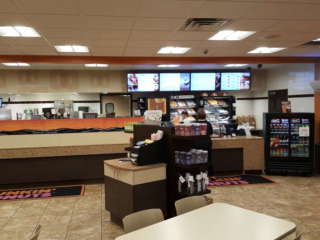 Dunkin | 1479 Lincoln Way E, Chambersburg, PA 17201, USA | Phone: (717) 264-4402