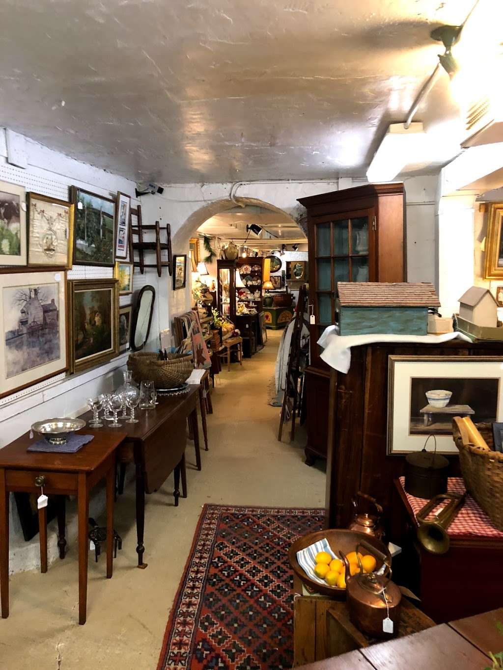 Brandywine River Antiques Market | 878 Baltimore Pike, Chadds Ford, PA 19317, USA | Phone: (610) 388-2000