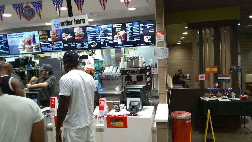 McDonalds | 1808 S Beltline Rd, Dallas, TX 75253 | Phone: (972) 557-5025