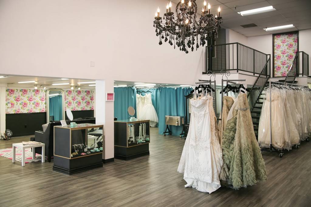 Second Summer Bride, By Appointment | 1433 Fulton Ave A, Sacramento, CA 95825, USA | Phone: (916) 330-4422