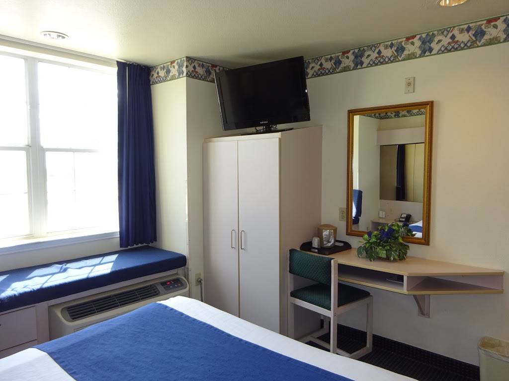 Motel 6 Fort Worth - Burleson | 10675 South Fwy, Fort Worth, TX 76140, USA | Phone: (817) 551-7000