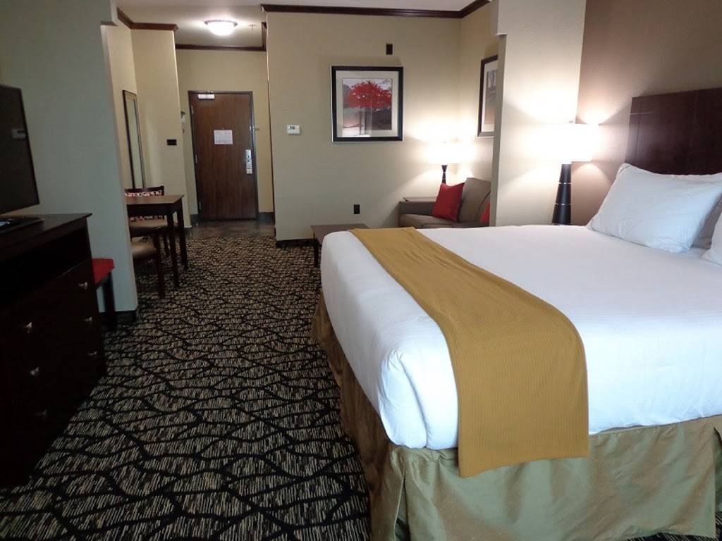 Holiday Inn Express & Suites Lubbock South | 6506 I-27, Lubbock, TX 79412 | Phone: (806) 771-9900