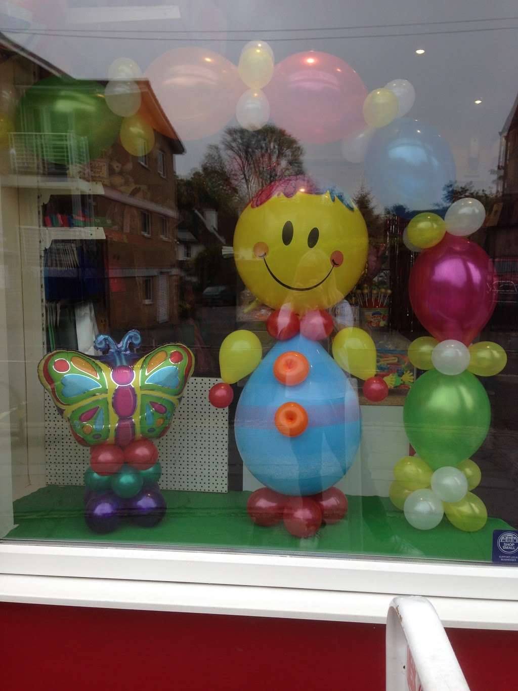 Absolutely Balloony | 1, The Parade, Old Lodge Ln, Purley CR8 4DG, UK | Phone: 020 8660 2912