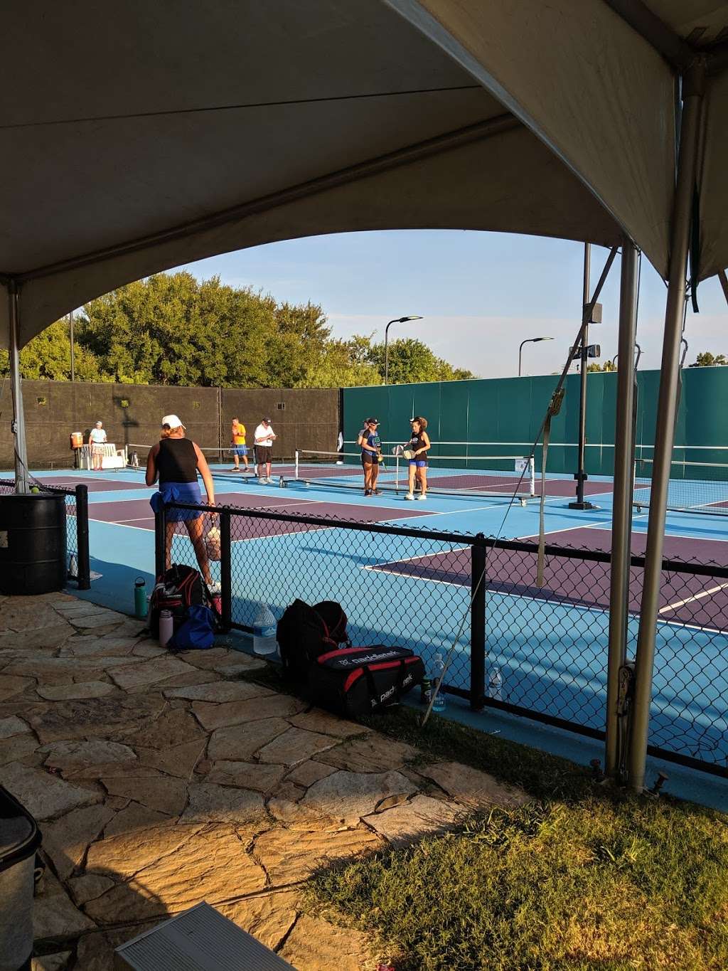 Wagon Wheel Tennis Center | 950 Creekview Dr, Coppell, TX 75019, USA | Phone: (972) 393-5687