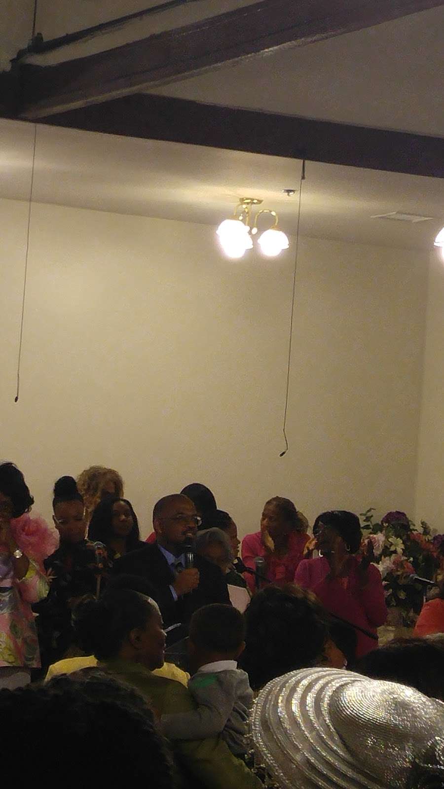 New Antioch Church of God | 7826 Vermont Ave, Los Angeles, CA 90044, USA | Phone: (323) 778-7965