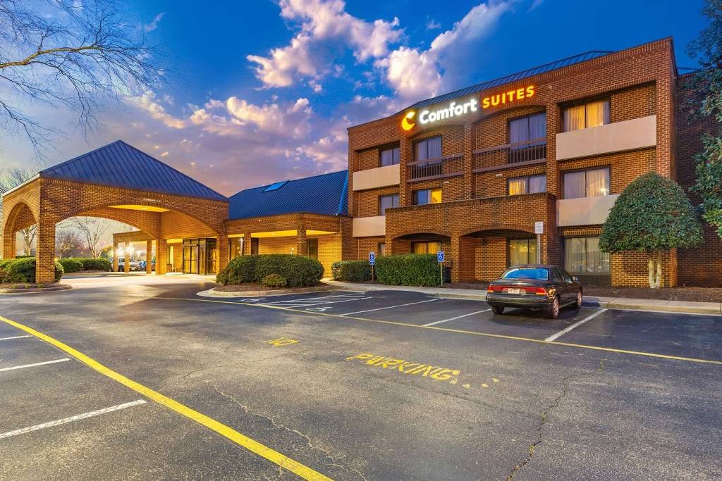 Comfort Suites Chesapeake - Norfolk | 1550 Crossways Blvd, Chesapeake, VA 23320, USA | Phone: (757) 420-1600