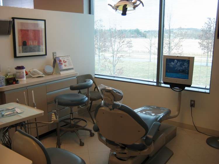 Family Smile Dental Center | 20500 Seneca Meadows Pkwy, Germantown, MD 20876, USA | Phone: (301) 515-9600
