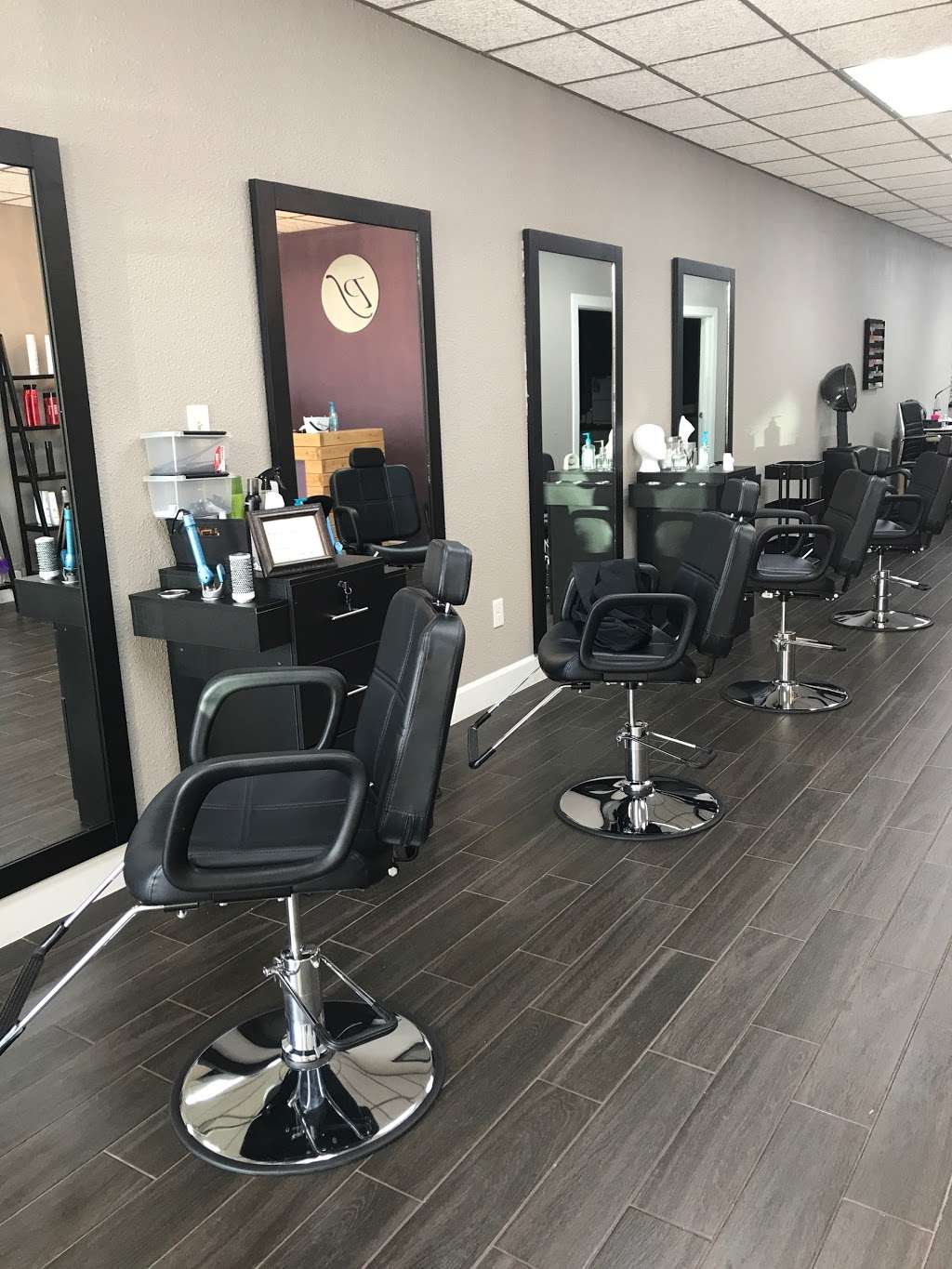 Perfection Salon | 120 Bay Area Blvd, Webster, TX 77598, USA | Phone: (832) 905-4108