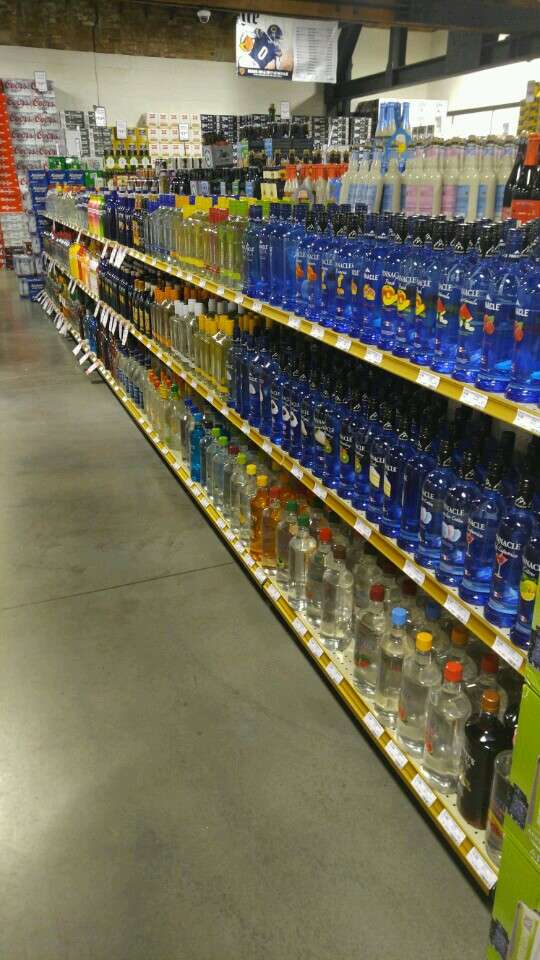 Binnys Beverage Depot | 3447 95th St, Evergreen Park, IL 60805, USA | Phone: (708) 237-7660