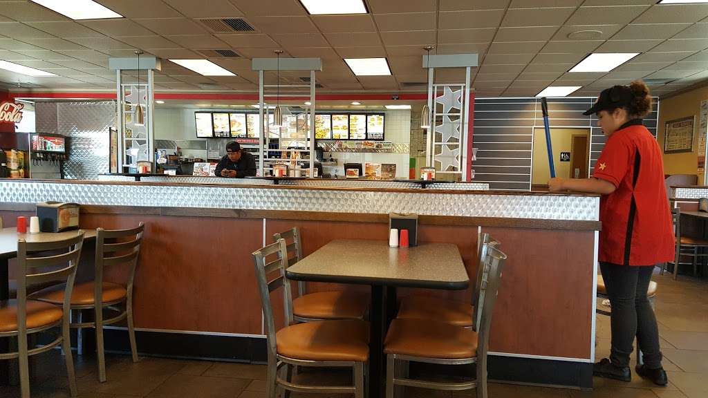 Carls Jr. | 13151 Crossroads Pkwy S, City of Industry, CA 91746 | Phone: (562) 695-2510