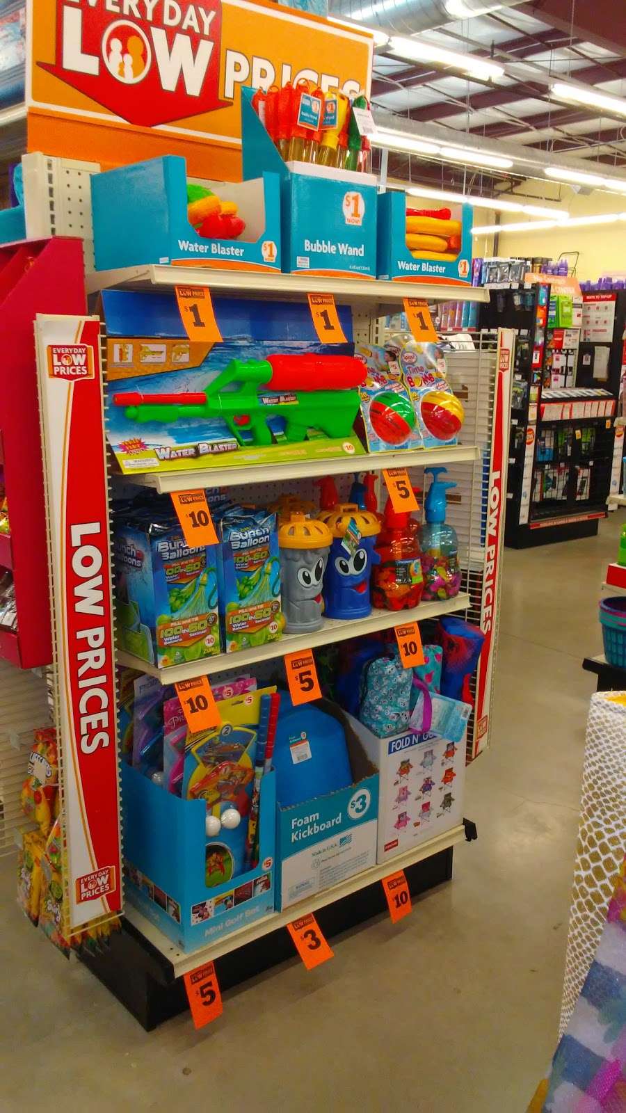 Family Dollar | 3120 14th St, Plano, TX 75074, USA | Phone: (972) 578-5610