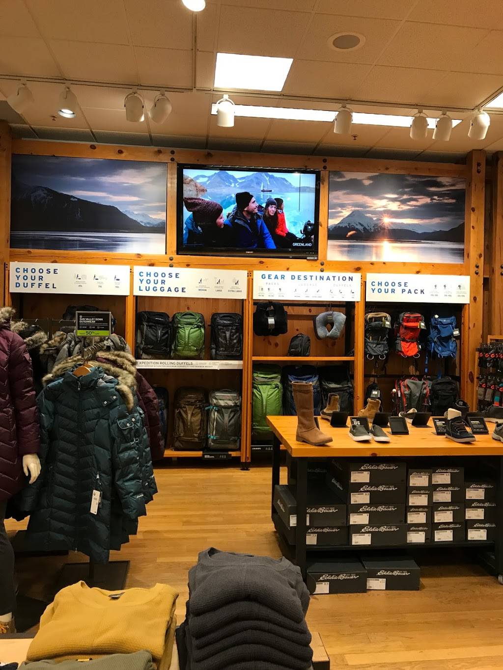 Eddie Bauer | 10000 Coors Blvd Bypass NW, Albuquerque, NM 87114, USA | Phone: (505) 890-4936