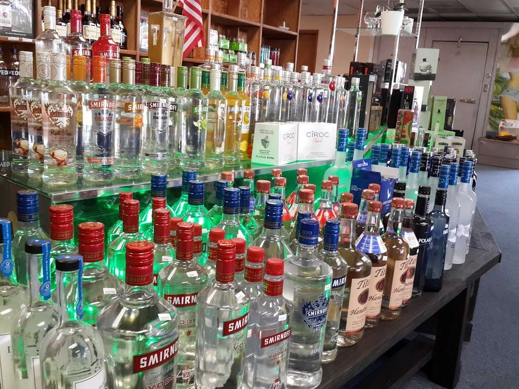Steves Liquor Store | 1315 1st St E a, Humble, TX 77338, USA | Phone: (281) 446-0996