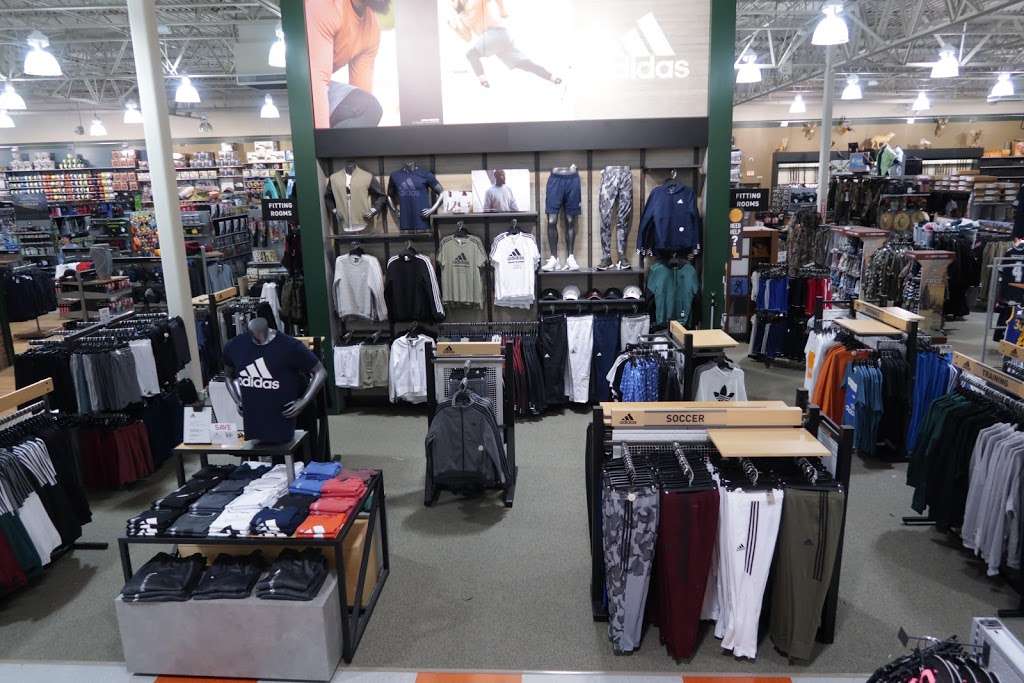 DICKS Sporting Goods | 707 N Krocks Rd Ste 101, Allentown, PA 18106 | Phone: (484) 866-9428