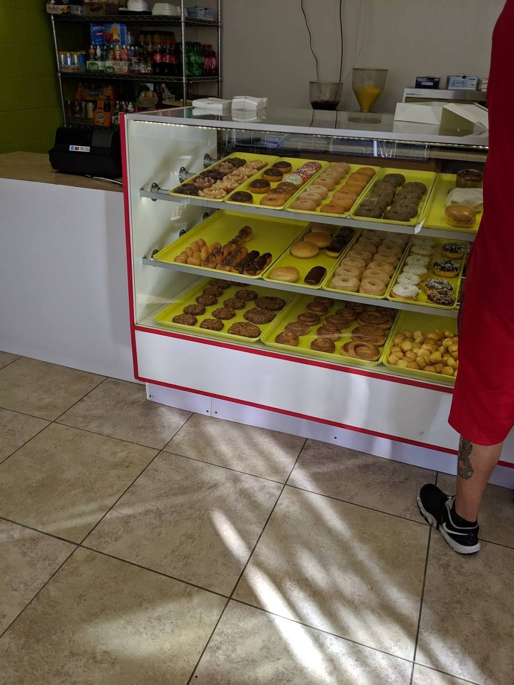 Gaston Donuts | 4837 Gaston Ave, Dallas, TX 75246, USA | Phone: (214) 821-5686