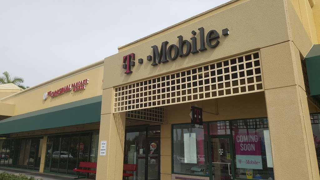 T-Mobile | 8903 Glades Rd Ste L1, Boca Raton, FL 33434 | Phone: (561) 948-3117