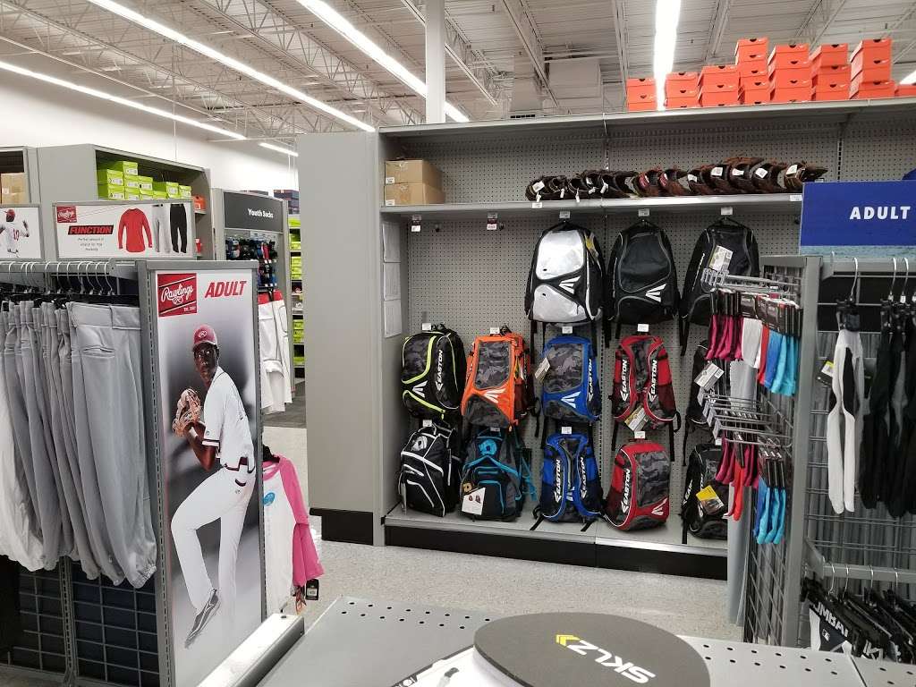 Academy Sports + Outdoors | 3557 Gardens Ridge Way, Orlando, FL 32839, USA | Phone: (407) 481-5001