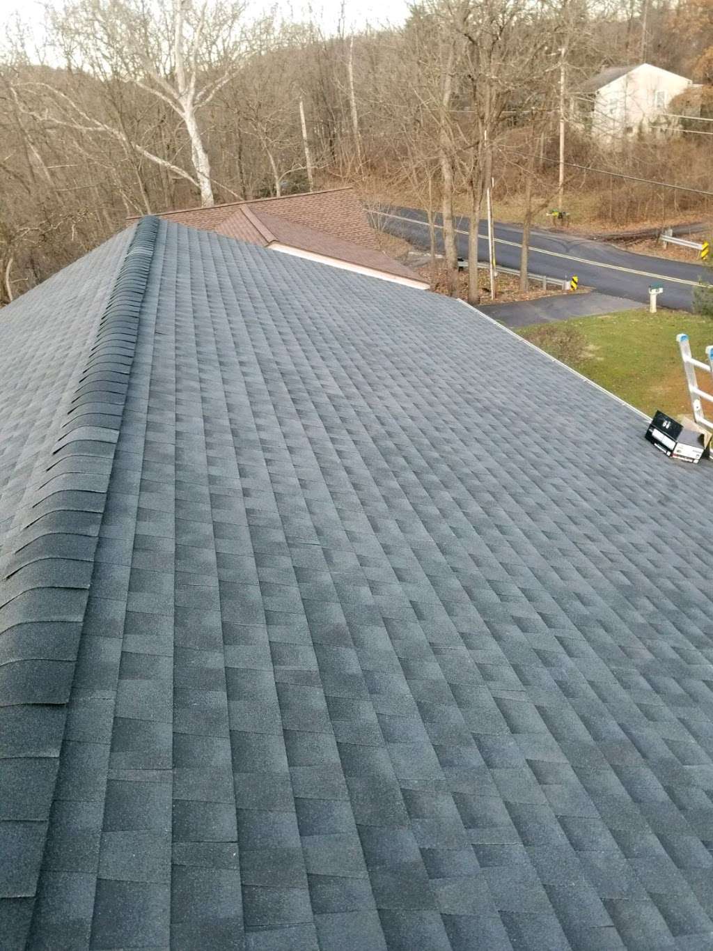 Benjis Roofing | 323 Lincoln Ave, Ephrata, PA 17522, USA | Phone: (717) 341-4049