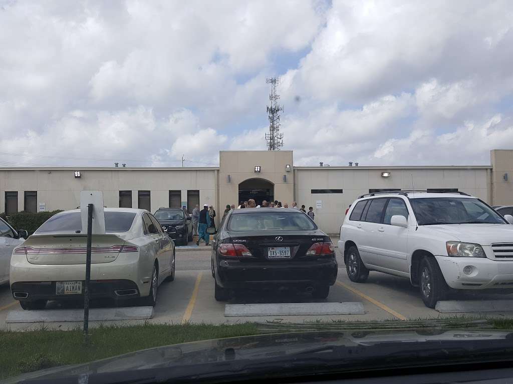 Clear Lake Islamic Center - Masjid | 17511 El Camino Real, Houston, TX 77058, USA | Phone: (281) 480-3325
