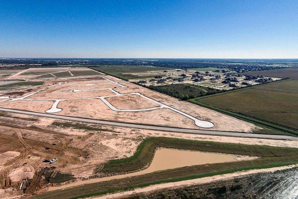 M/I Homes Young Ranch - 60-Foot Wide Homesites | 1702 Orchard Berry, Katy, TX 77494, USA | Phone: (281) 223-1602