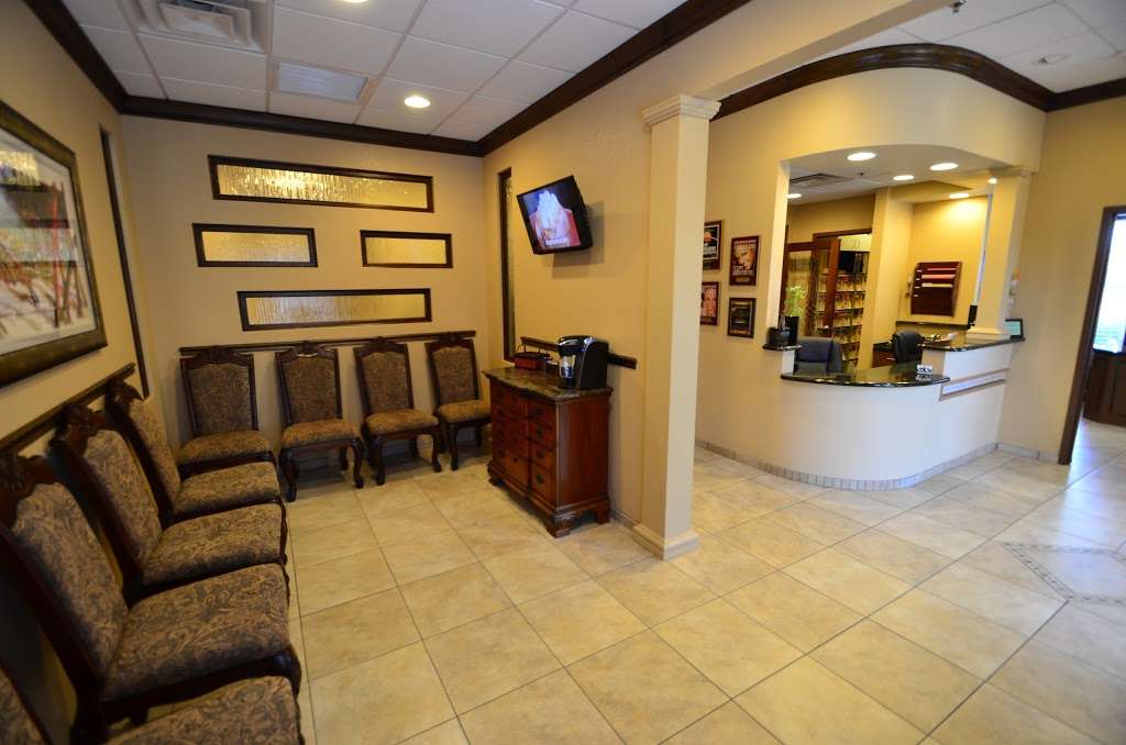 Holehouse Center For Complete Dentistry | 3700 Winter Garden Vineland Rd, Winter Garden, FL 34787, USA | Phone: (407) 654-1296