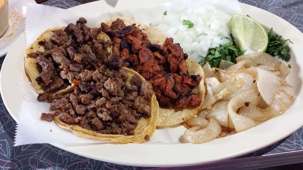 Silvias MEXICAN GRILL | 1900 Texas Ave, Texas City, TX 77590, USA | Phone: (409) 229-7825