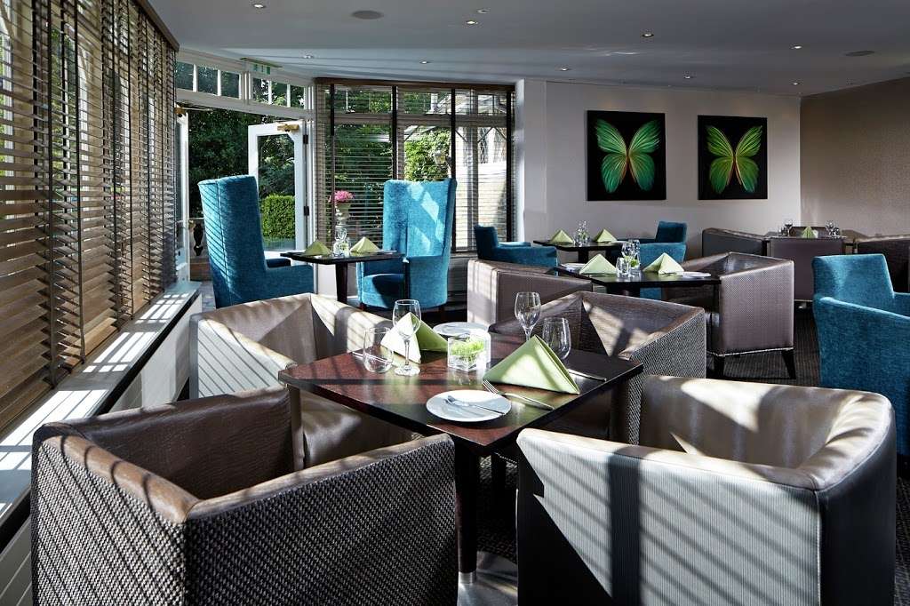 Rowhill Grange Hotel & Utopia Spa | Top Dartford Rd, Dartford BR8 7SQ, UK | Phone: 01322 615136