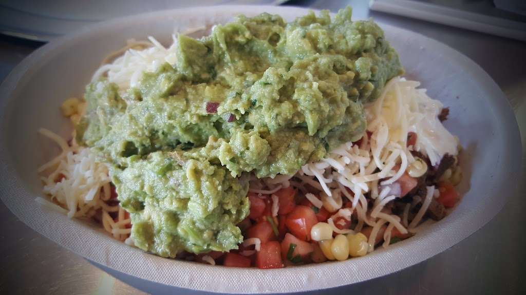 Chipotle Mexican Grill | 19085 Golden Valley Rd #105, Santa Clarita, CA 91387 | Phone: (661) 298-0899