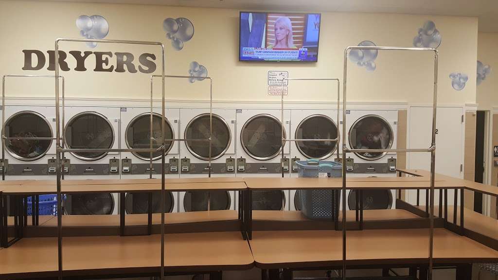 Laundry World | 3400 183rd St, Hazel Crest, IL 60429, USA | Phone: (708) 970-8126