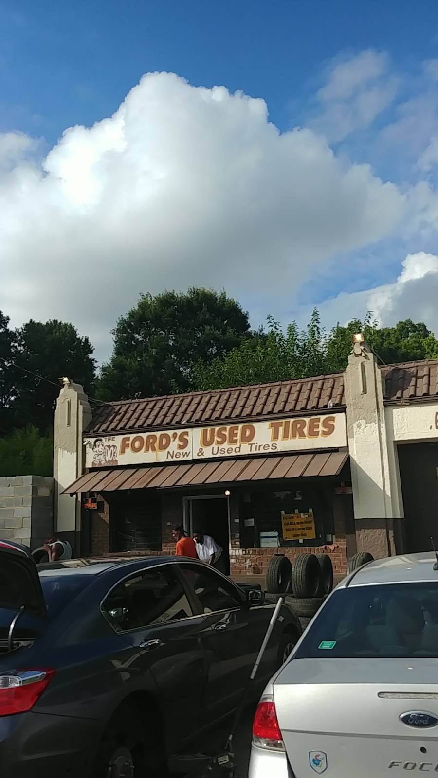 Fords Used Tires | 3401 Tuckaseegee Rd, Charlotte, NC 28208, USA | Phone: (704) 393-1109