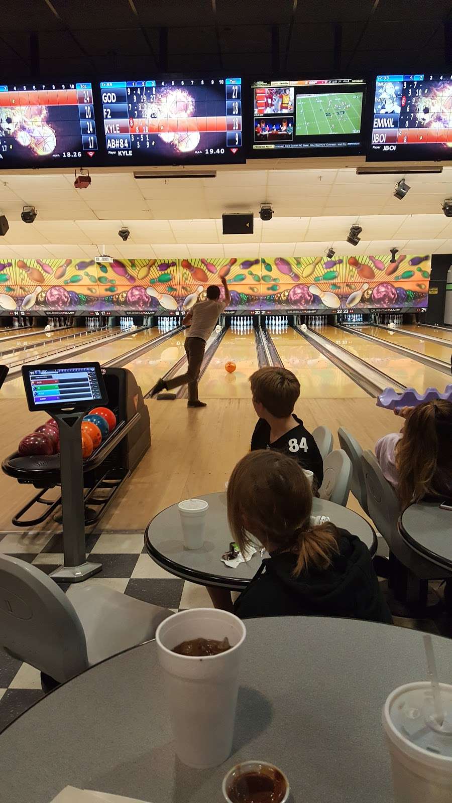 Sea N Air Lanes | Rogers Rd, Coronado, CA 92118, USA | Phone: (619) 545-7240