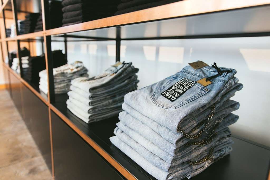 ksubi | 132 South La Brea Ave, Los Angeles, CA 90036, USA | Phone: (213) 471-4485