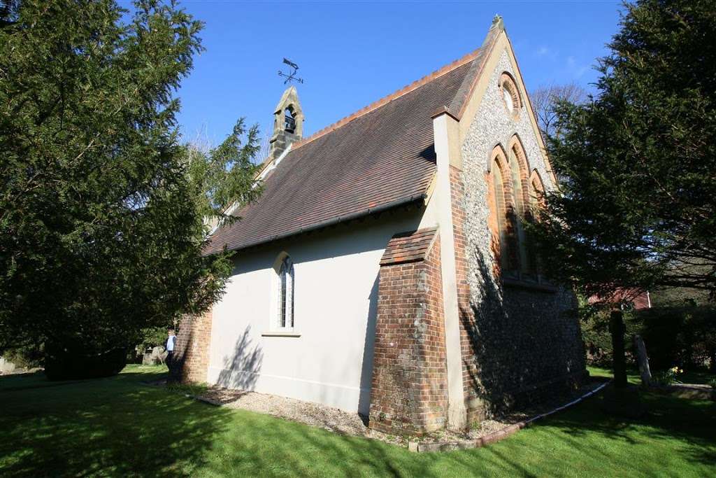 Saint Agatha Woldingham Church of England | Woldingham, Caterham CR3 7JG, UK