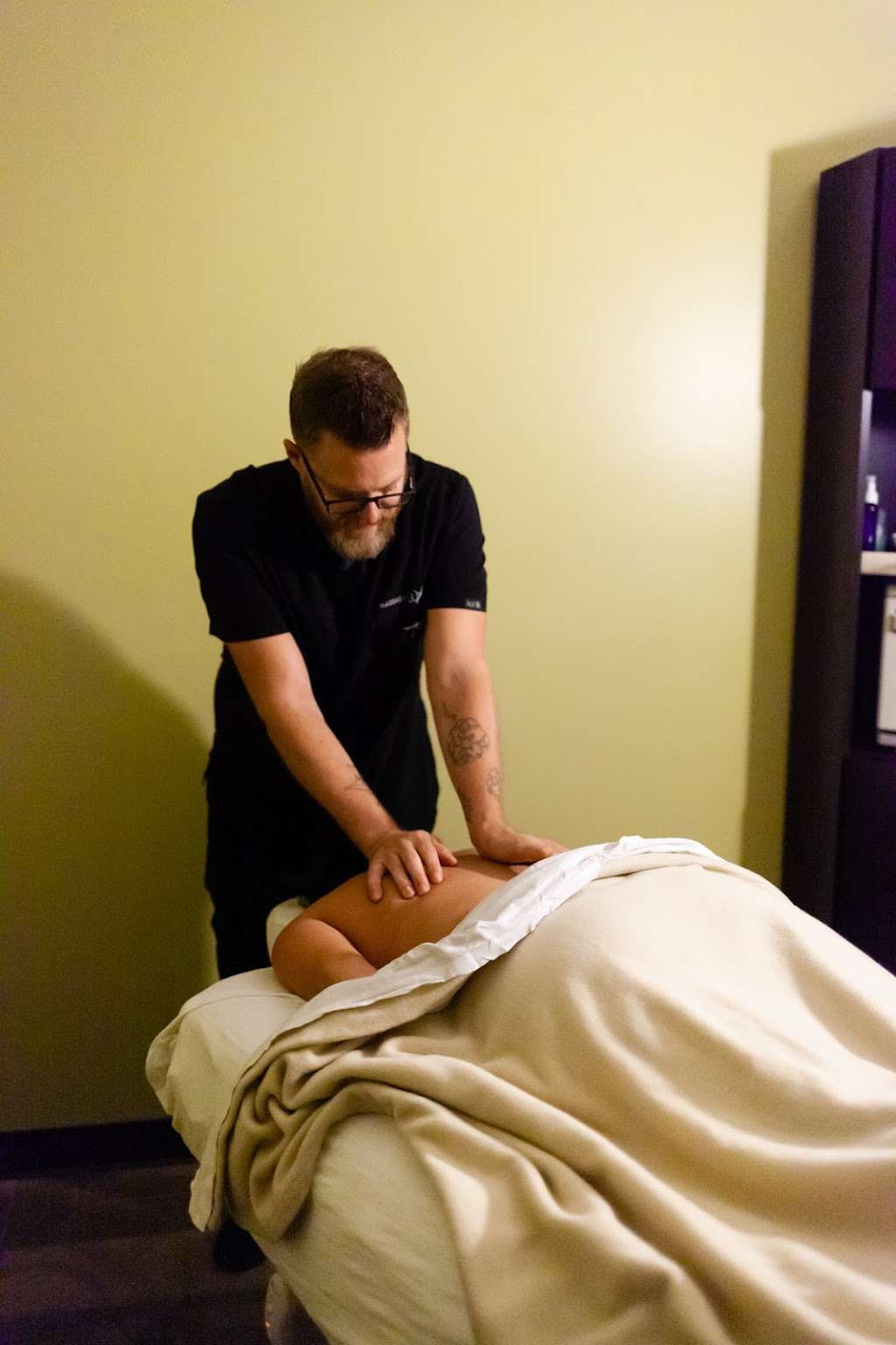 MassageLuXe - Lancaster | 1400 Gilbert Way #102, Lancaster, PA 17601, USA | Phone: (717) 431-6588