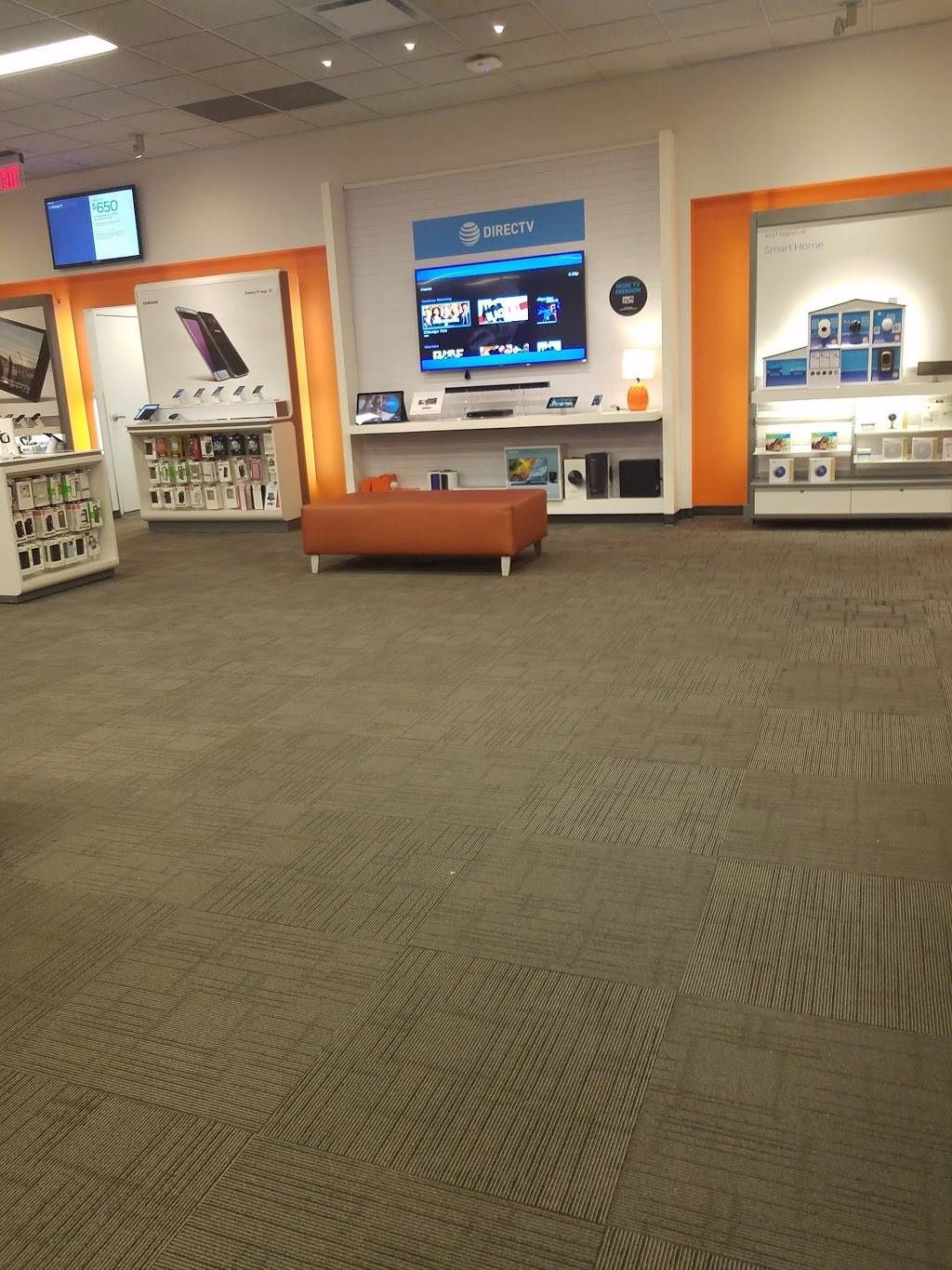 AT&T Store | 10100 City Walk Dr Suite 200, Woodbury, MN 55129, USA | Phone: (651) 501-0444