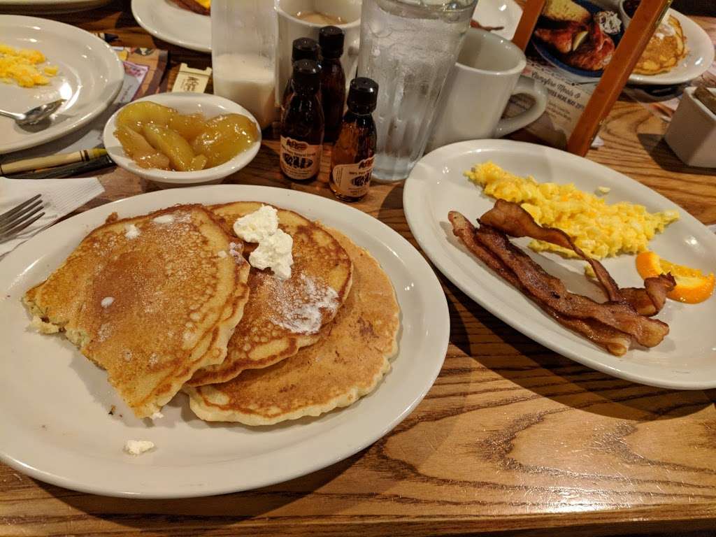 Cracker Barrel Old Country Store | 1821 Remount Rd, Gastonia, NC 28054, USA | Phone: (704) 866-7069