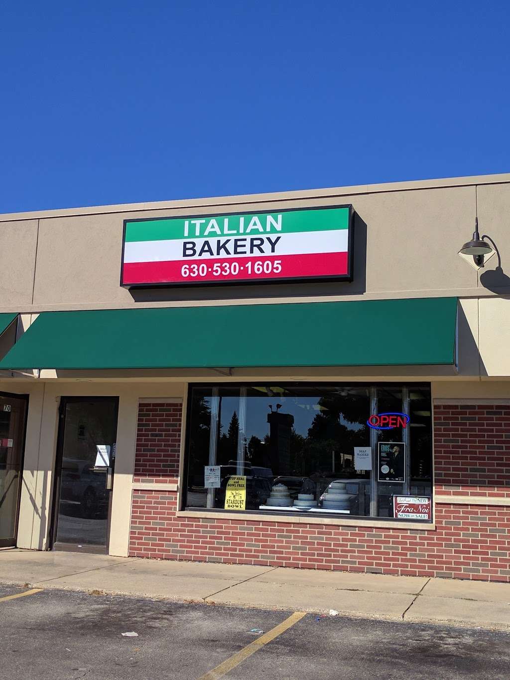 Italian Bakery | 82 E Lake St, Addison, IL 60101, USA | Phone: (630) 530-1605