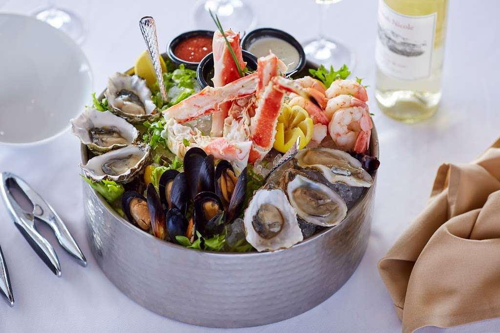 Smiths Landing Seafood Grill | 1 Marina Plaza, Antioch, CA 94509 | Phone: (925) 775-4862