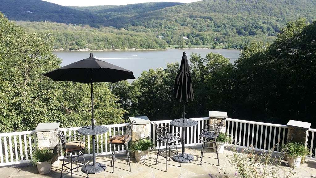 Hudson River Crest B&B | 14 Rivercrest Rd, Fort Montgomery, NY 10922 | Phone: (845) 446-9211